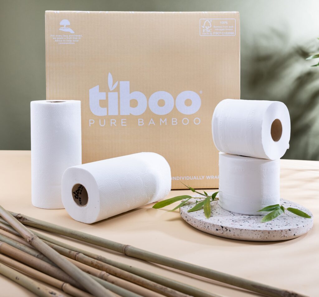 luxury-toilet-rolls-and-kitchen-rolls-combi-lifestyle-2-1024x953